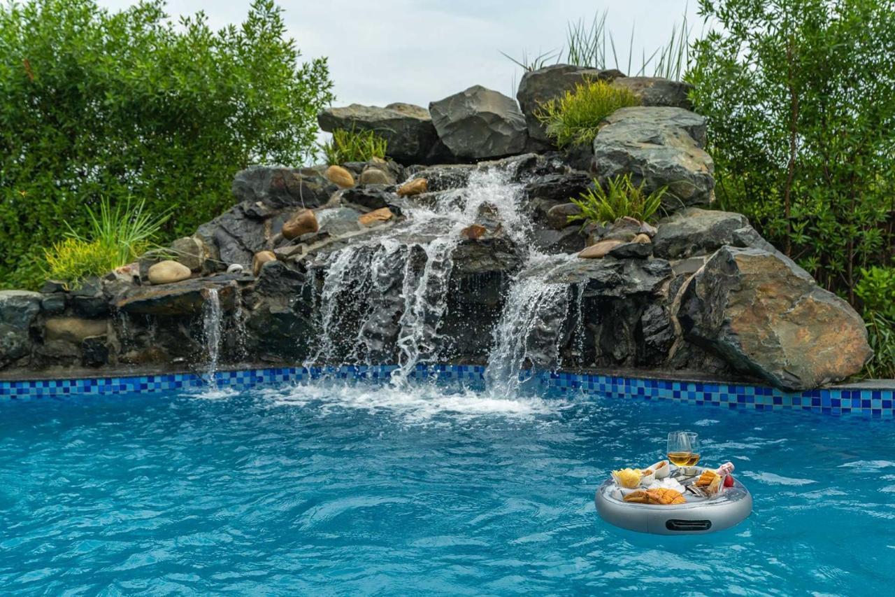 Stayvista At Serenity Farms With Pool, Lawn, Bonfire & Bbq Sohna Exterior foto