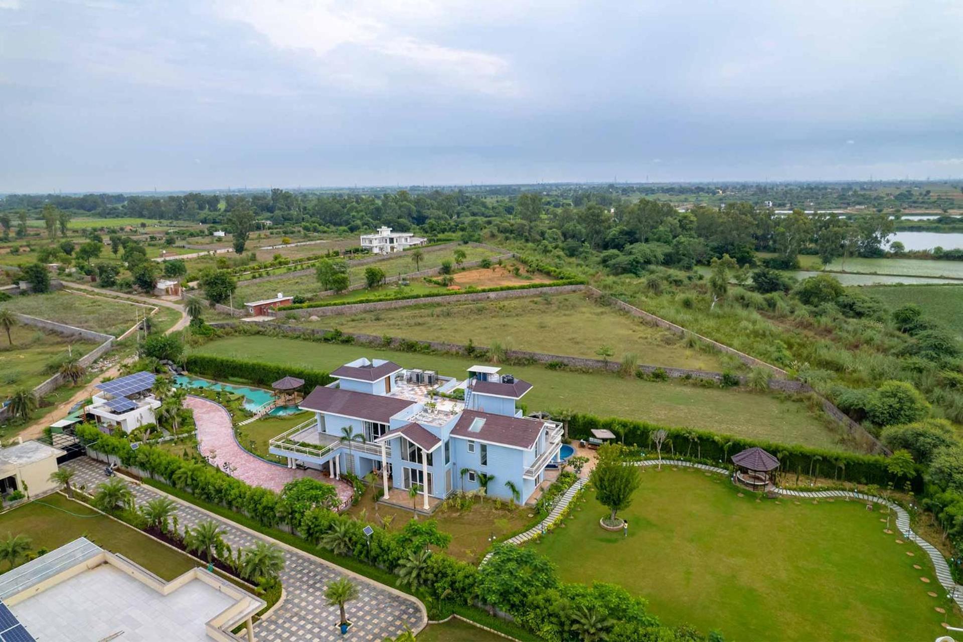 Stayvista At Serenity Farms With Pool, Lawn, Bonfire & Bbq Sohna Exterior foto